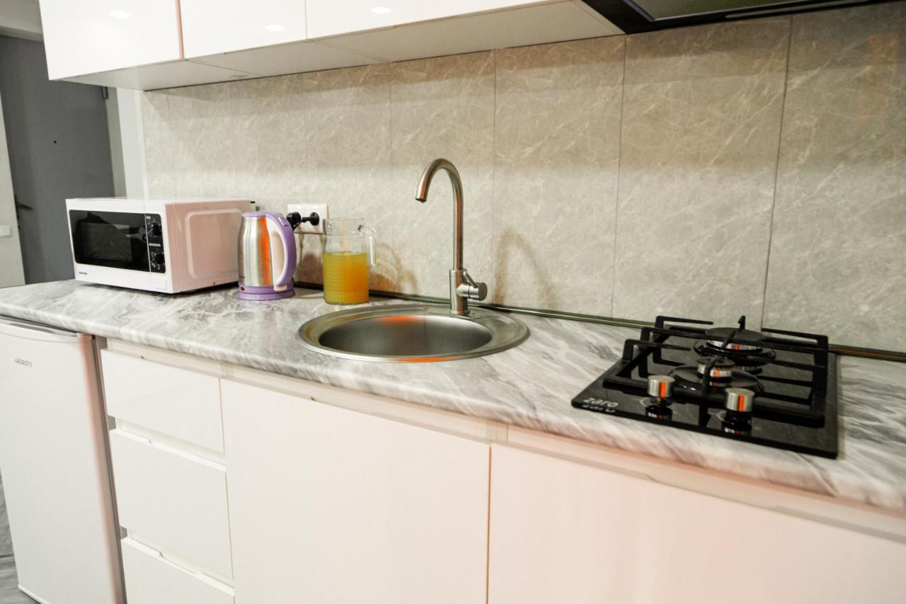 Apartment "B" With A Separate Bedroom Tbilisi Zewnętrze zdjęcie
